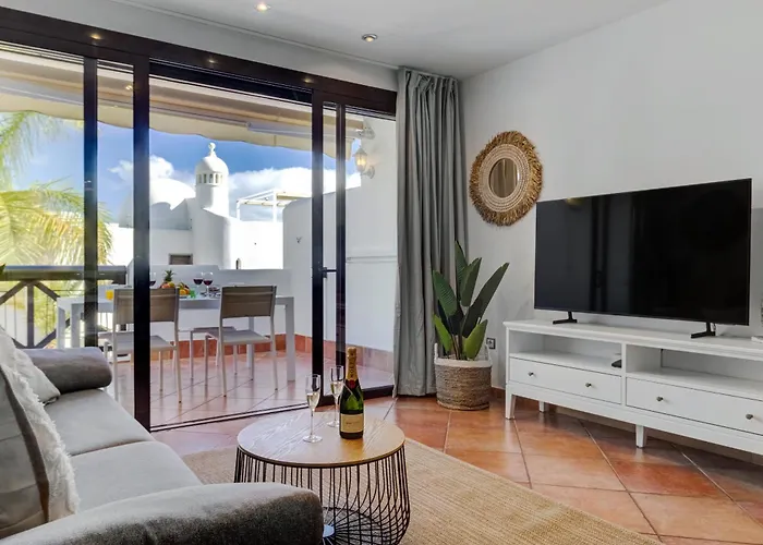 Apartamento White Paradise