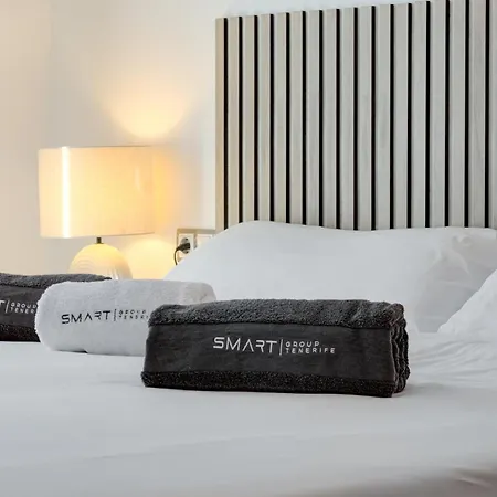 White Paradise * אדחה