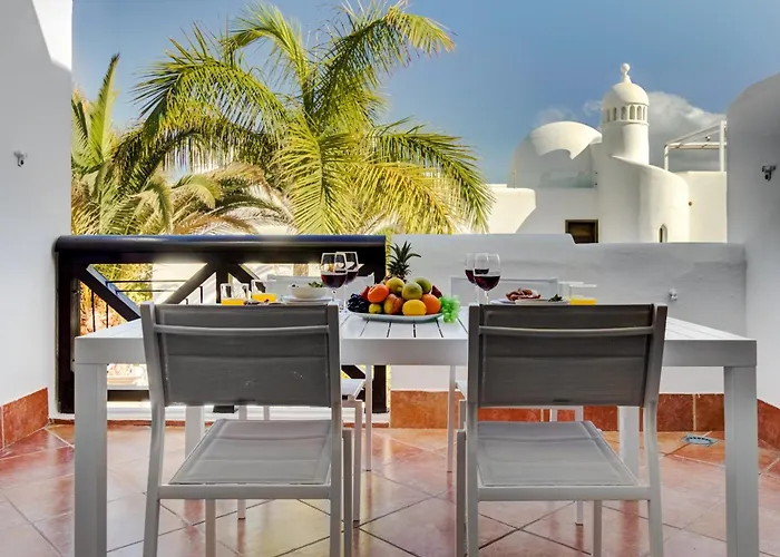 White Paradise Апартаменты *